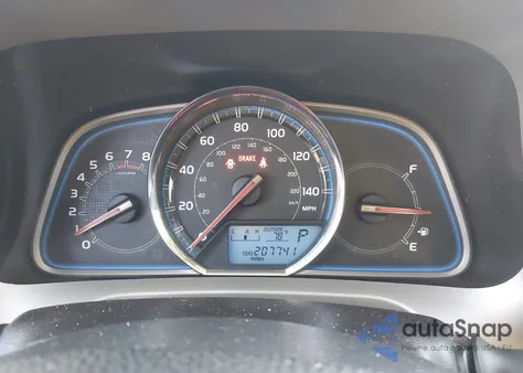 2014 Toyota Rav4 Limited z USA, uszkodzony, nr VIN 2T3DFREVXEW176842